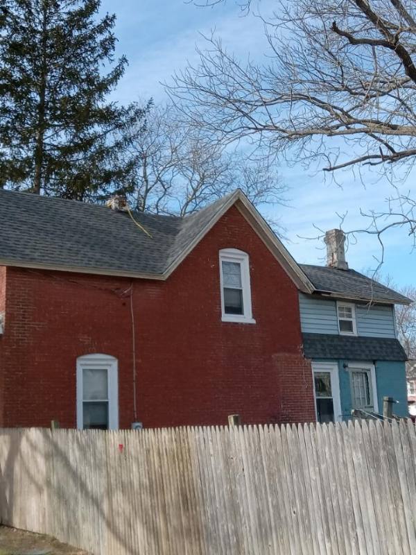 House for rent at 221 S 4th St, Vineland, NJ 08360