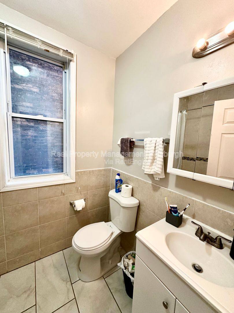 House for rent at 335 Lawn St, Pittsburgh, PA 15213