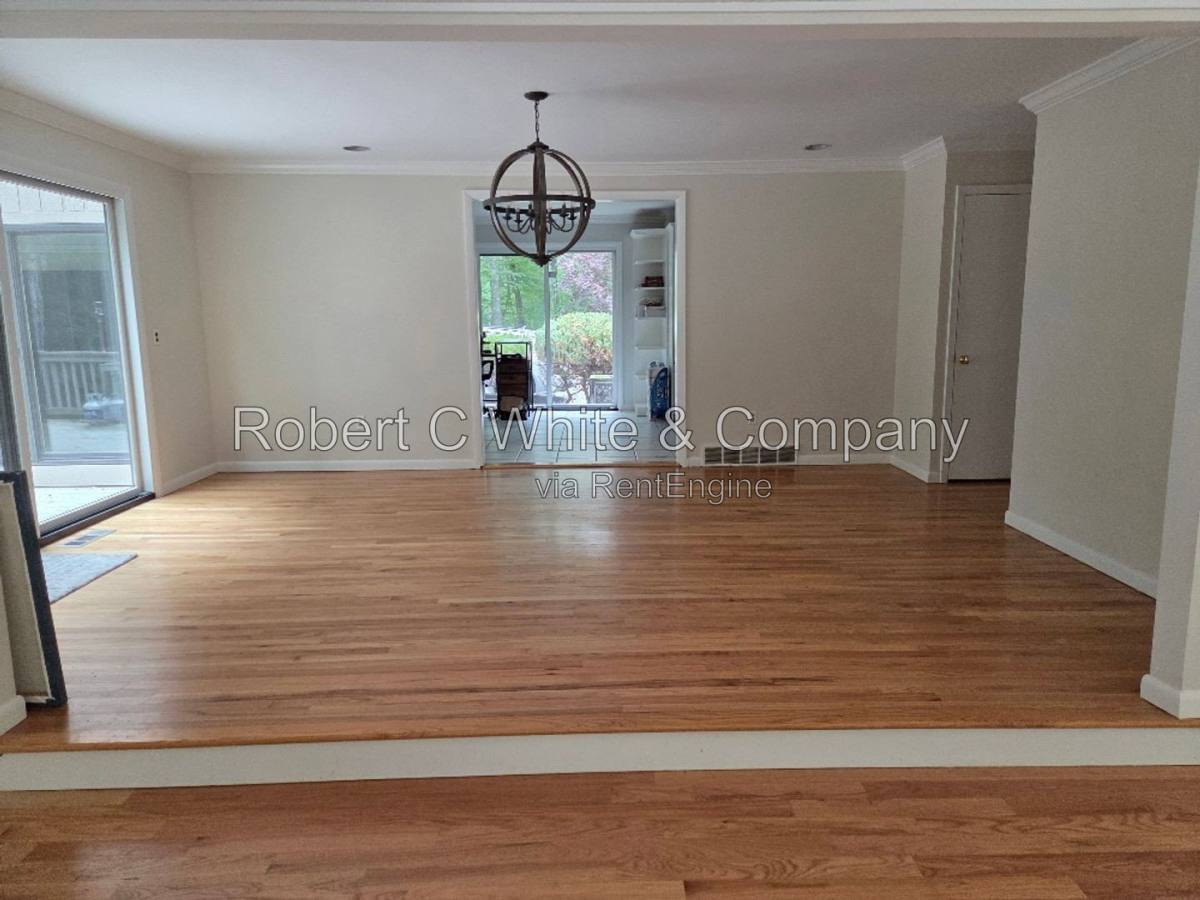 House for rent at 15 Treadwell Court, Weston, CT 06883