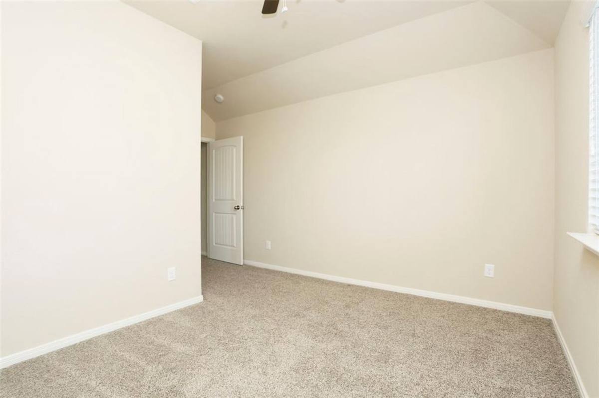 Apartment for rent at 9702 Massanutten Lane, Richmond, TX 77469