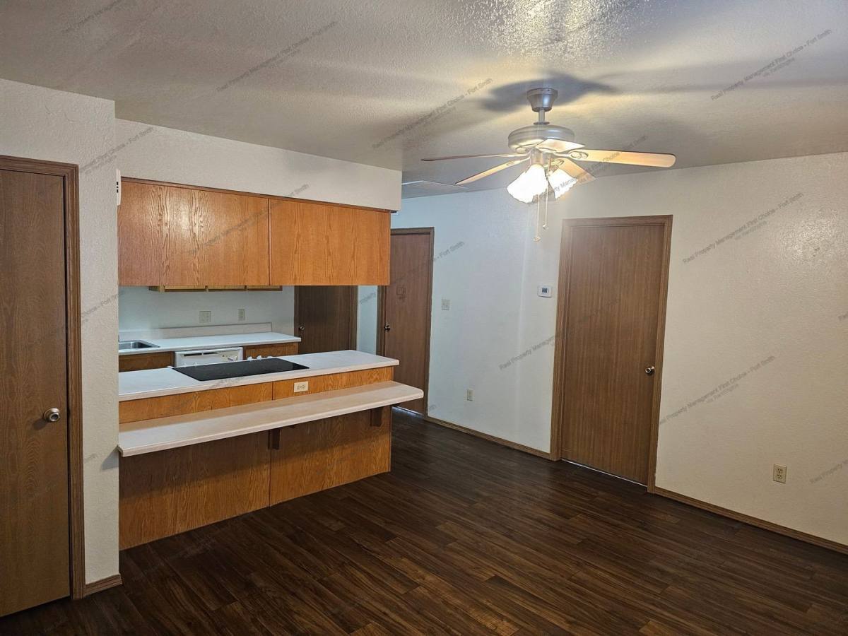 Apartment for rent at 150 Cedar Creek Court #4, Van Buren, AR 72956