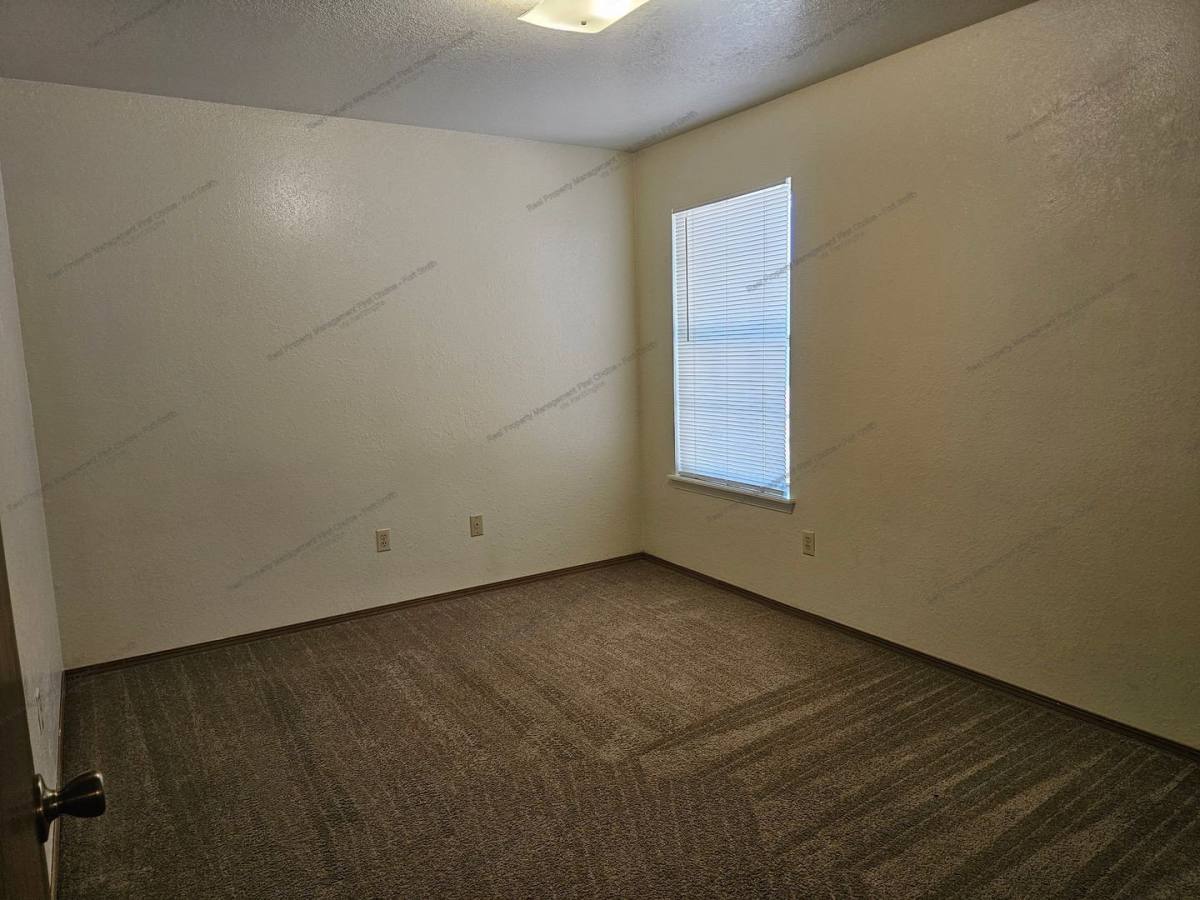 Apartment for rent at 150 Cedar Creek Court #4, Van Buren, AR 72956