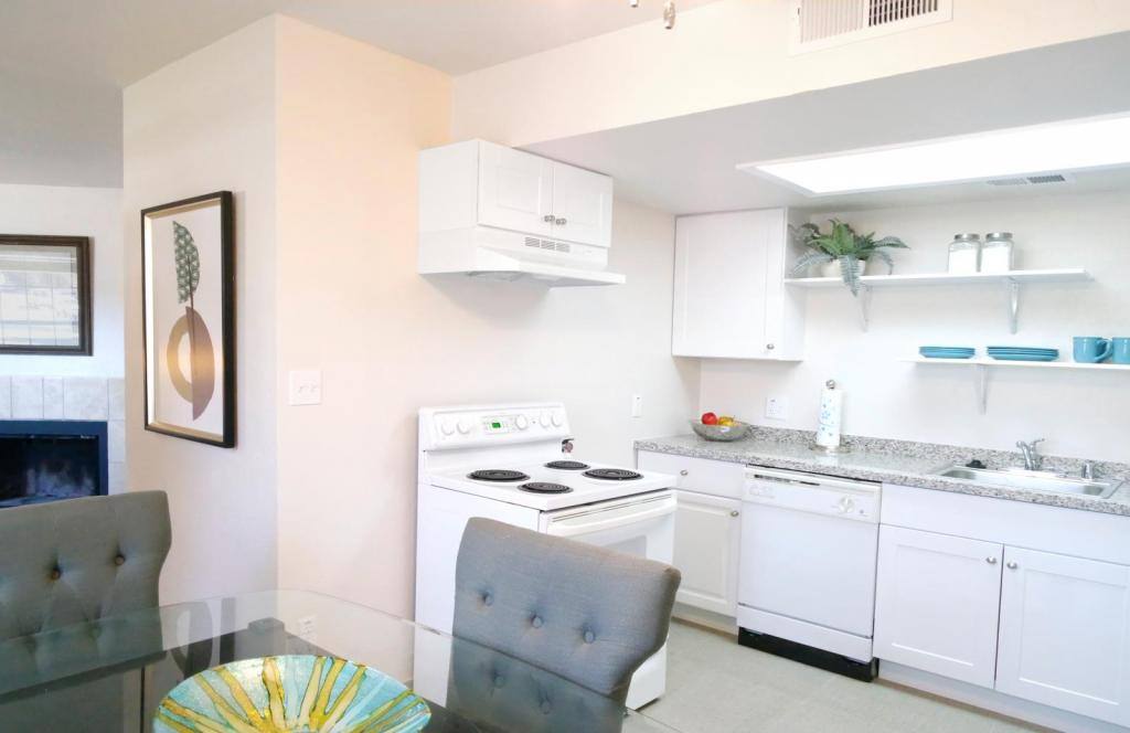 Apartment for rent at 1071 Meadowlark Court, Rio Rancho, NM 87124