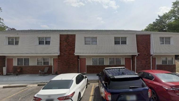 Apartment for rent at 213 Pinecrest Dr #14, Huntington, WV 25705