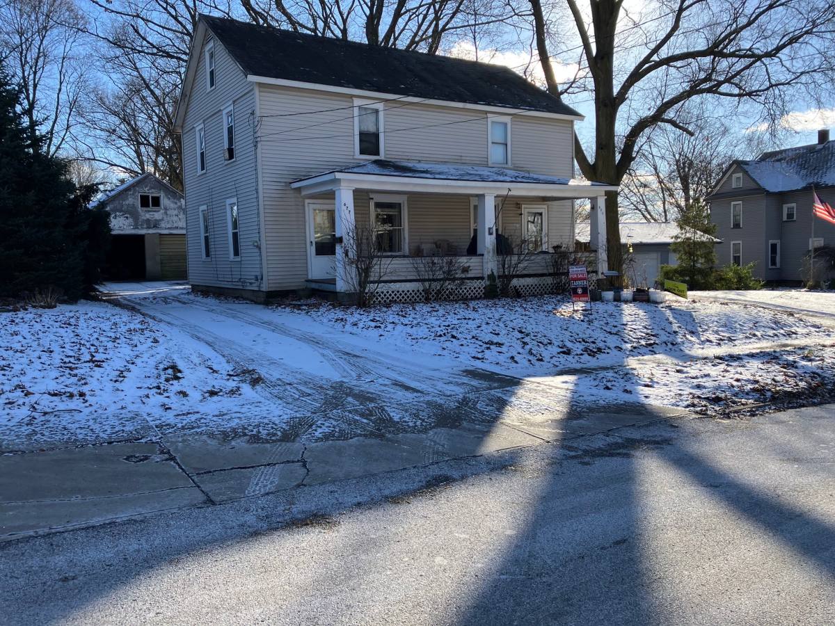 Apartment for rent at 677 E Euclid Ave #677, Salem, OH 44460