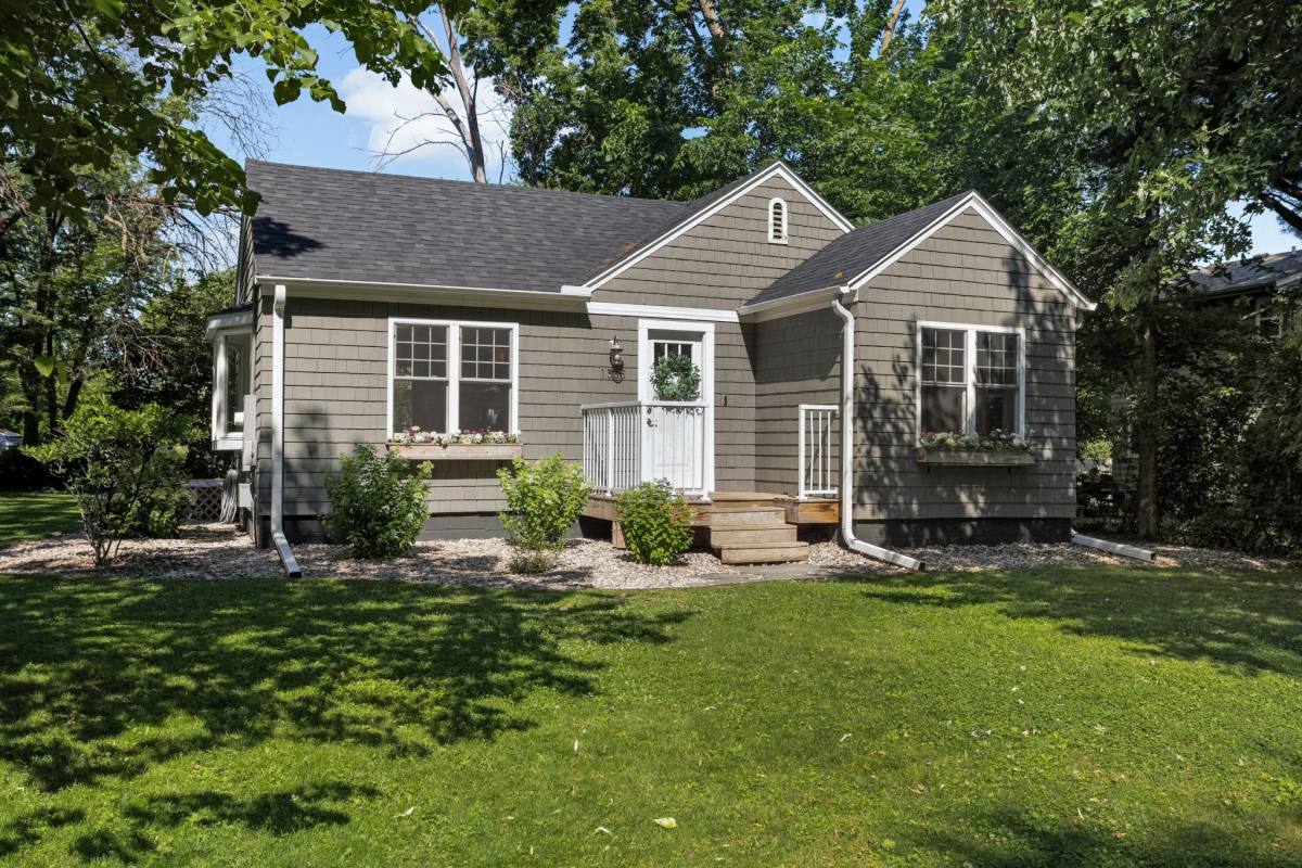 House for rent at 1385 Arbor St, Wayzata, MN 55391