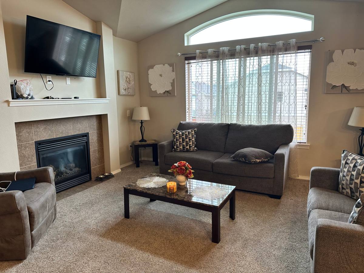 Townhouse for rent at 8104 Marsha Loop, Anchorage, AK 99507