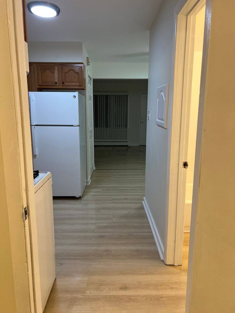 Apartment for rent at 36 King Arthur Court, Melrose Park, IL 60164