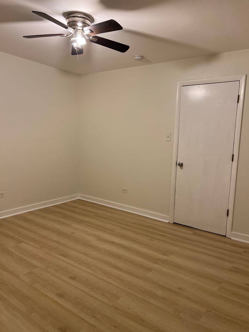 Apartment for rent at 36 King Arthur Court, Melrose Park, IL 60164
