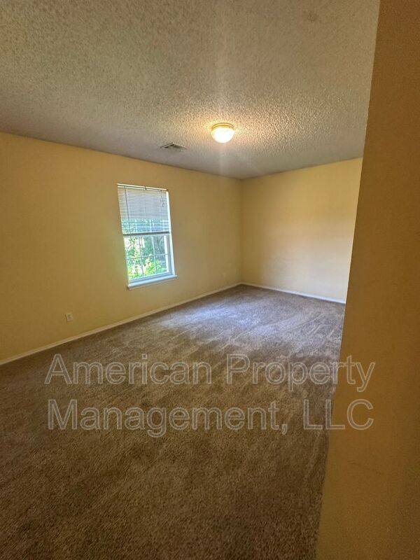 House for rent at 4718 NE Wisconsin St, Bartlesville, OK 74006