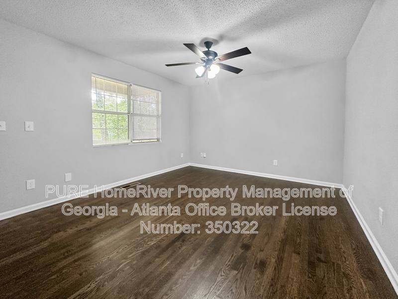 House for rent at 555 Browning Circle, Acworth, GA 30101