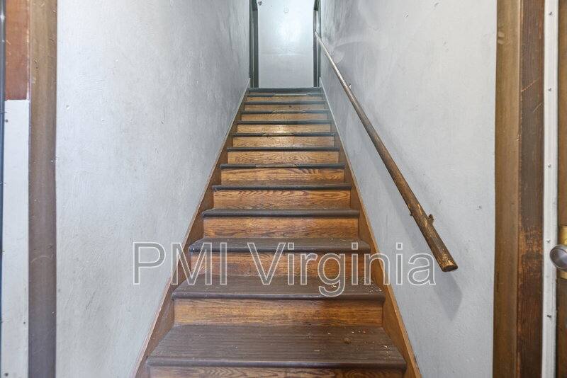 Apartment for rent at 2421 Courtney Ave #3, Norfolk, VA 23504