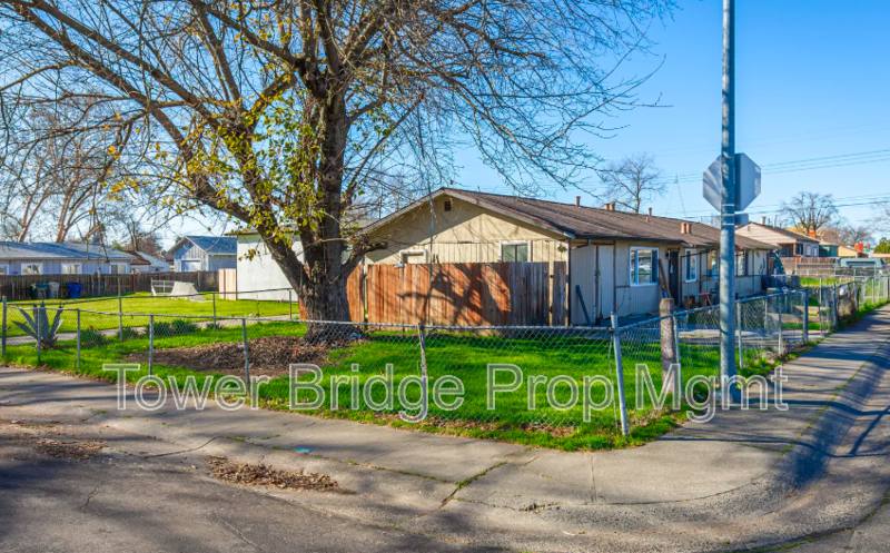 House for rent at 1718 Grand Ave, Sacramento, CA 95838