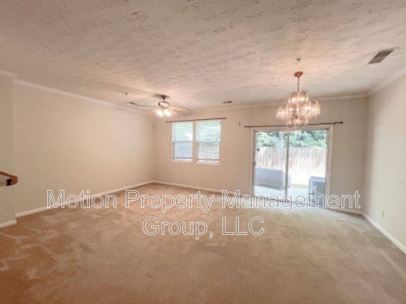 Townhouse for rent at 158 Ellis Dr, Conyers, GA 30012