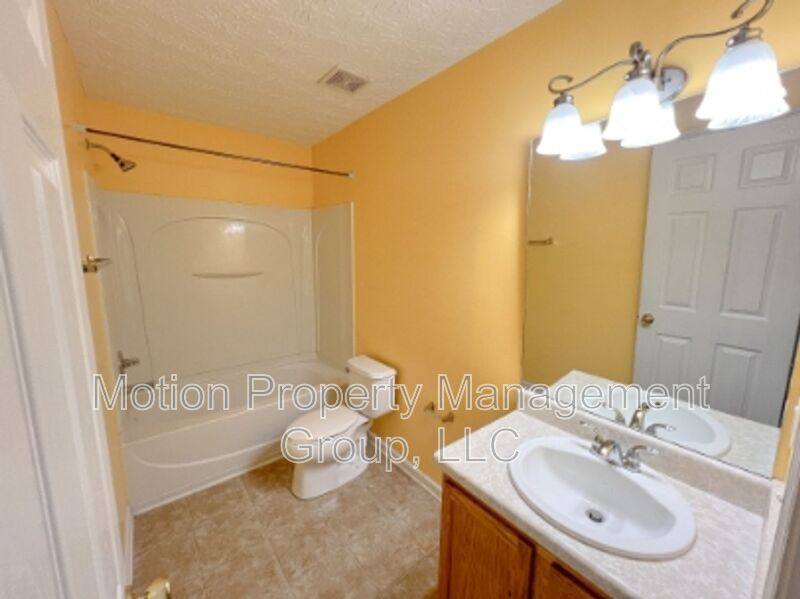 Townhouse for rent at 158 Ellis Dr, Conyers, GA 30012