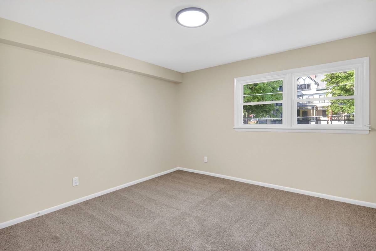 9 Beach St, Ballston Spa, NY 12020 - Apartment for Rent - Image 9