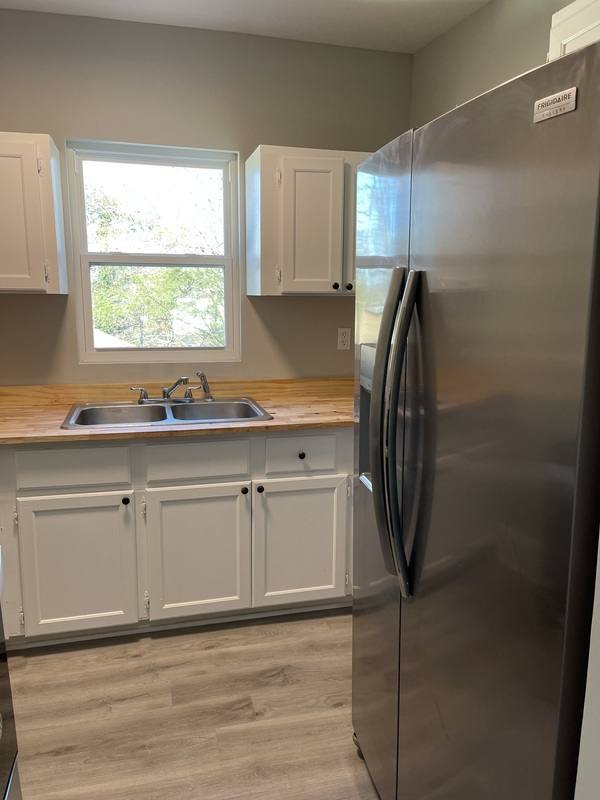 Apartment for rent at 202 E Columbia Ave, Knoxville, TN 37917