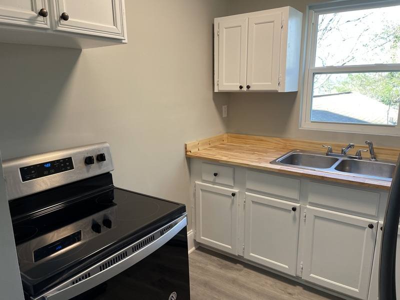 Apartment for rent at 202 E Columbia Ave, Knoxville, TN 37917