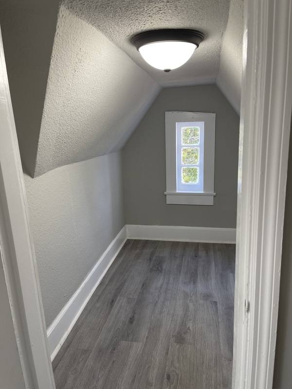 Apartment for rent at 202 E Columbia Ave, Knoxville, TN 37917
