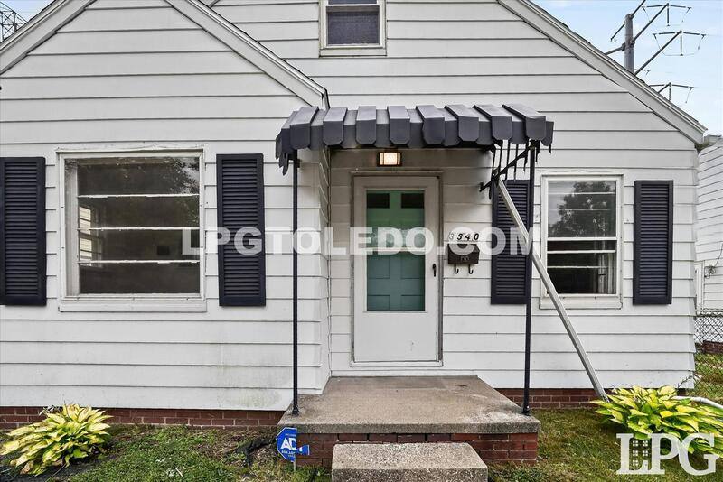 House for rent at 3540 Bellevue Rd, Toledo, OH 43613