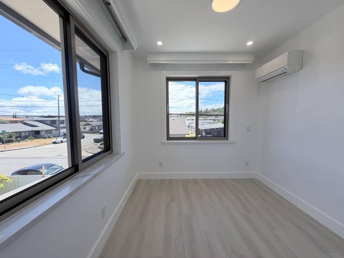 House for rent at 1335 9th Ave, Honolulu, HI 96816