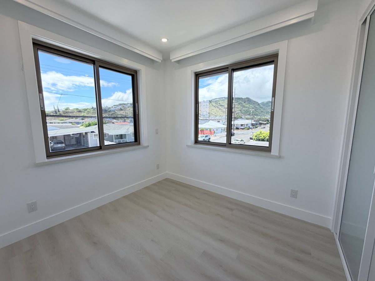 House for rent at 1335 9th Ave, Honolulu, HI 96816