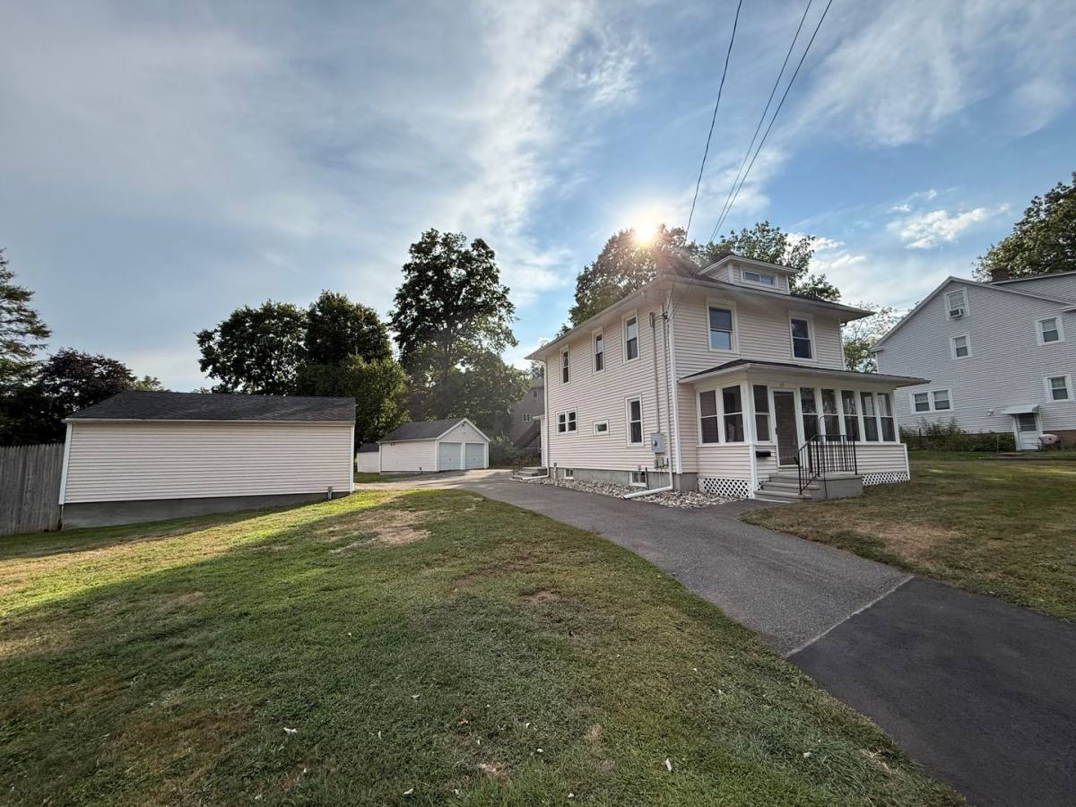 House for rent at 35 W St, Cromwell, CT 06416