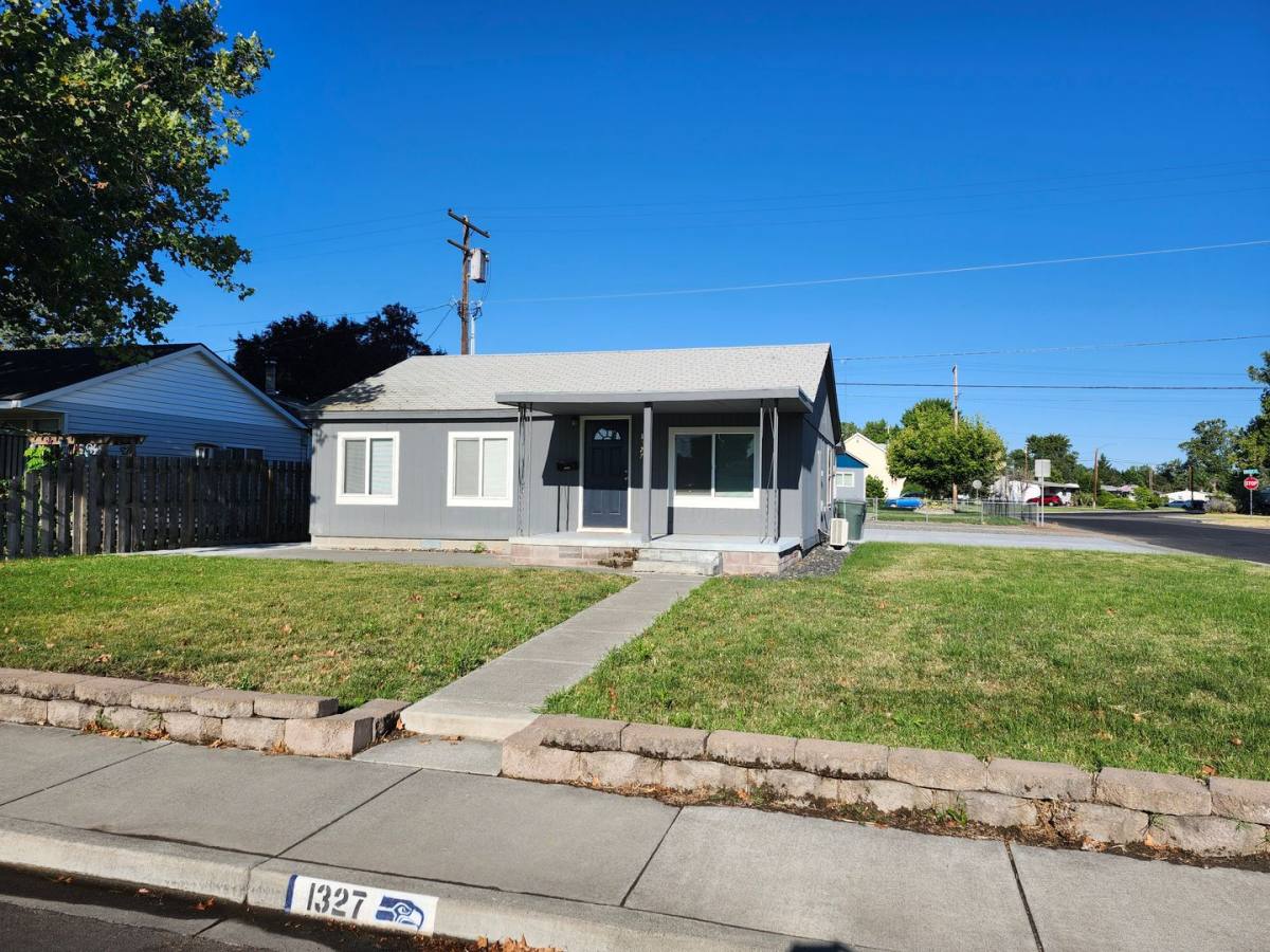 House for rent at 1327 Tunis Ave, Richland, WA 99354