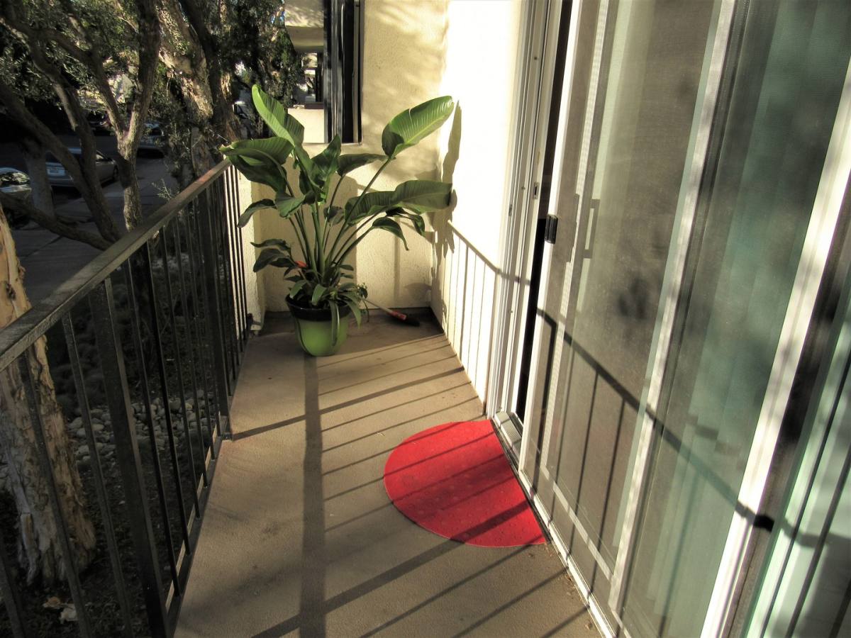 Apartment for rent at 8163 Redlands St, Playa Del Rey, CA 90293