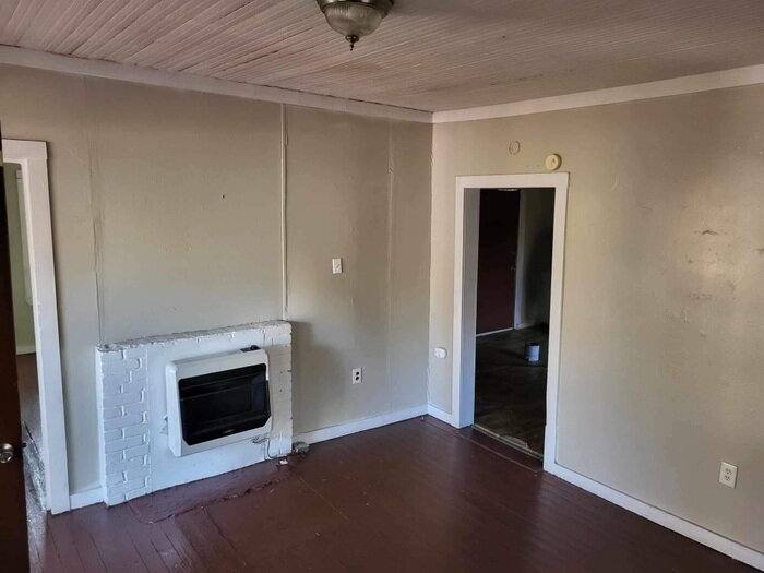 House for rent at 303 Summeral St, Clinton, SC 29325