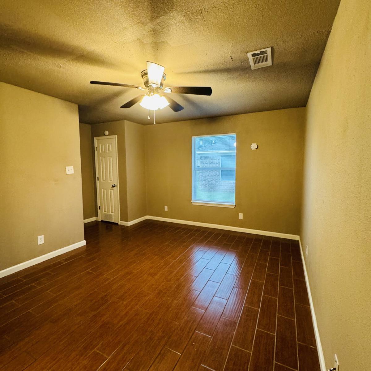 Apartment for rent at 2541 Maxey Court #114, Silsbee, TX 77656