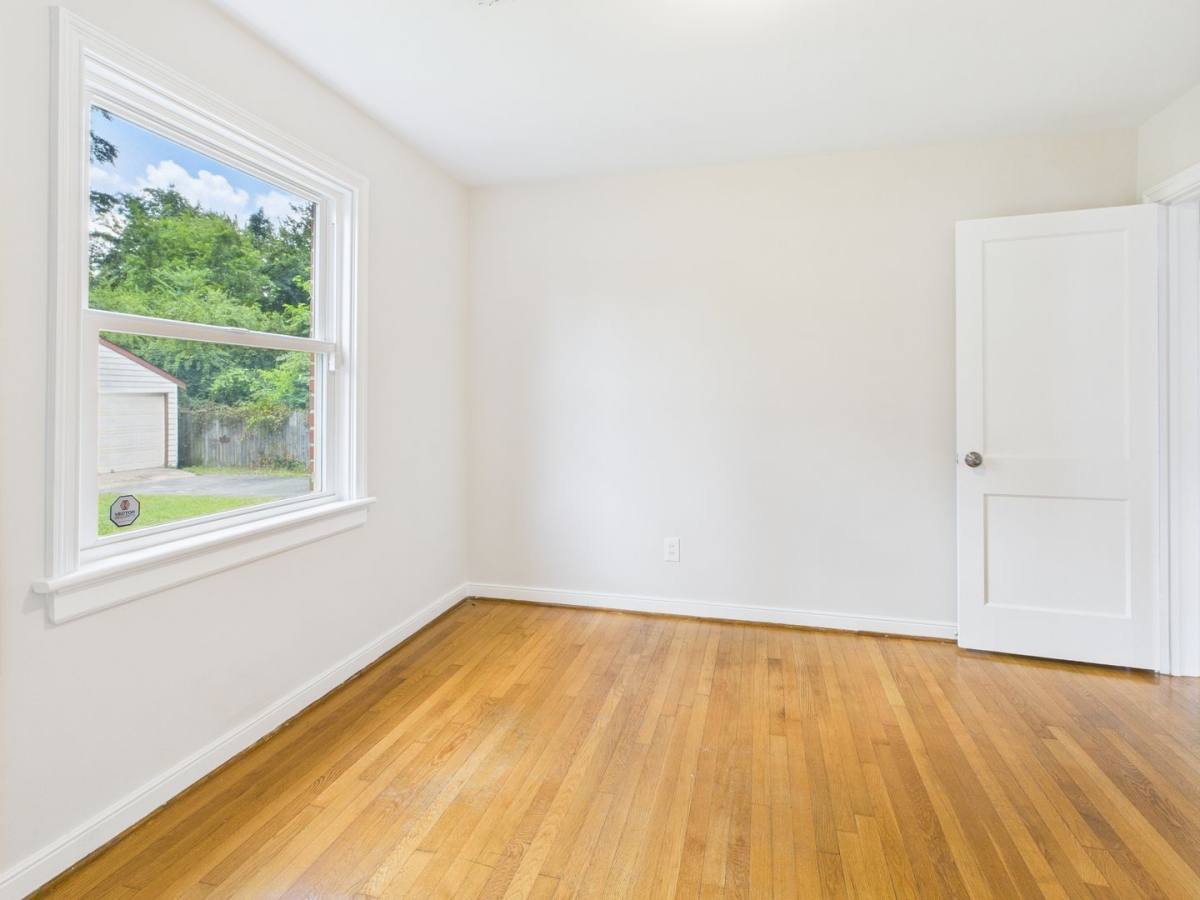 House for rent at 1709 Glenview Rd, Richmond, VA 23222