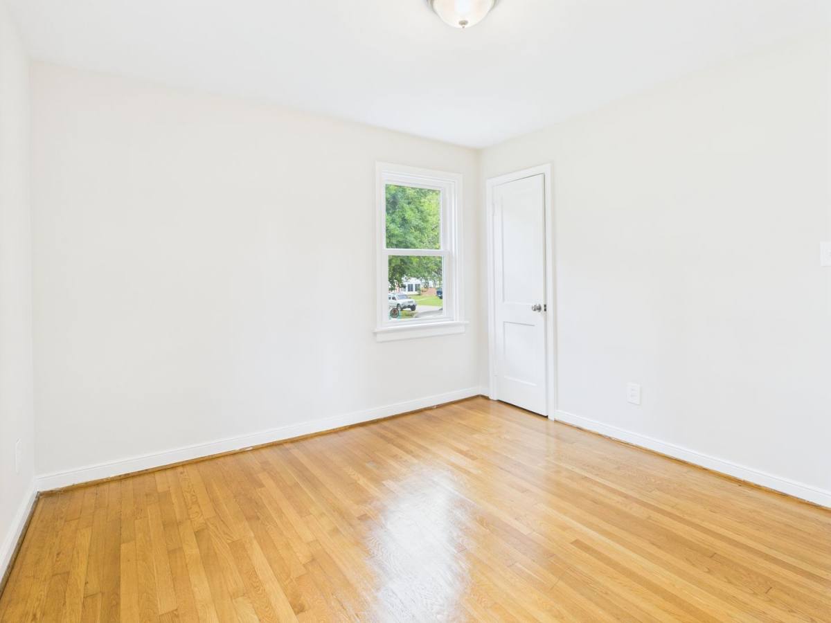 House for rent at 1709 Glenview Rd, Richmond, VA 23222