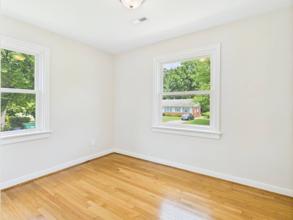 House for rent at 1709 Glenview Rd, Richmond, VA 23222