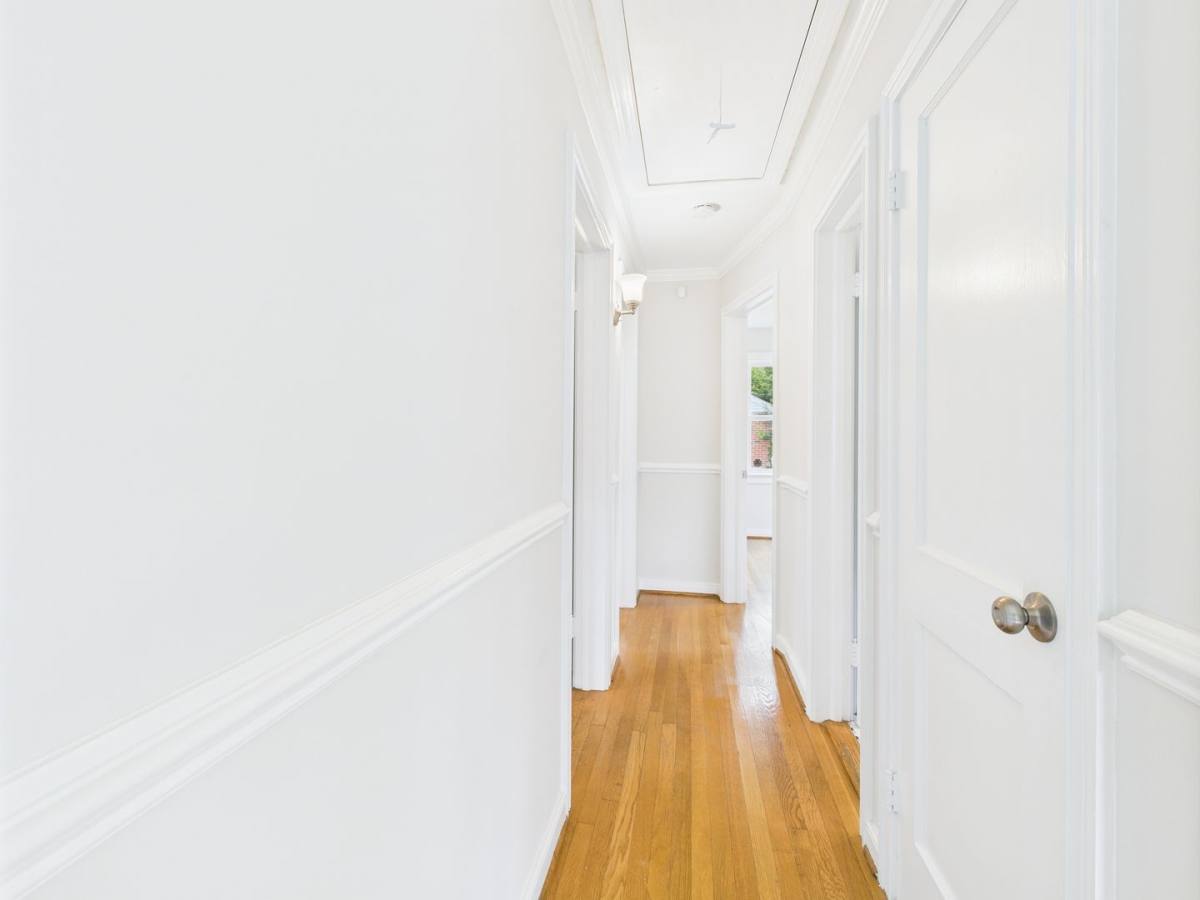 House for rent at 1709 Glenview Rd, Richmond, VA 23222
