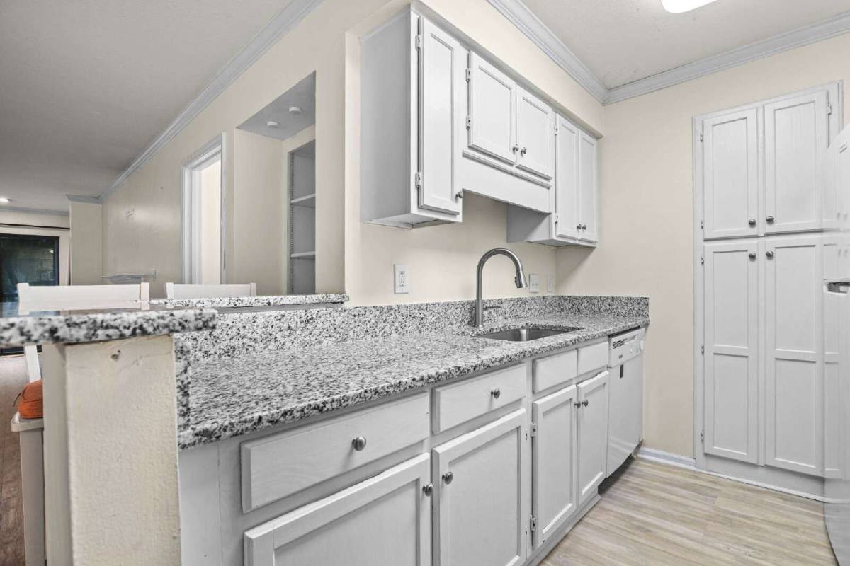 Condo for rent at 3115 Pine Heights Dr NE, Atlanta, GA 30324