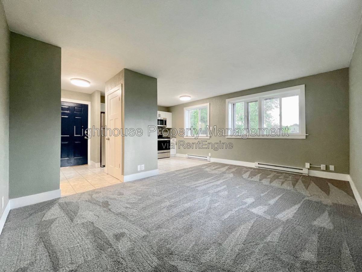 Apartment for rent at 1500 Carr Rd #3, Muskegon, MI 49442