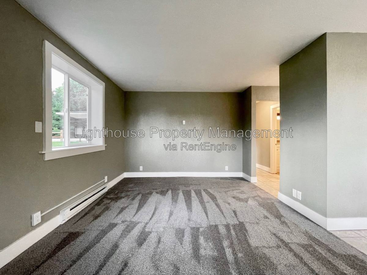 Apartment for rent at 1500 Carr Rd #3, Muskegon, MI 49442