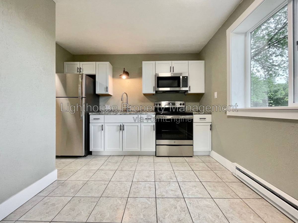 Apartment for rent at 1500 Carr Rd #3, Muskegon, MI 49442
