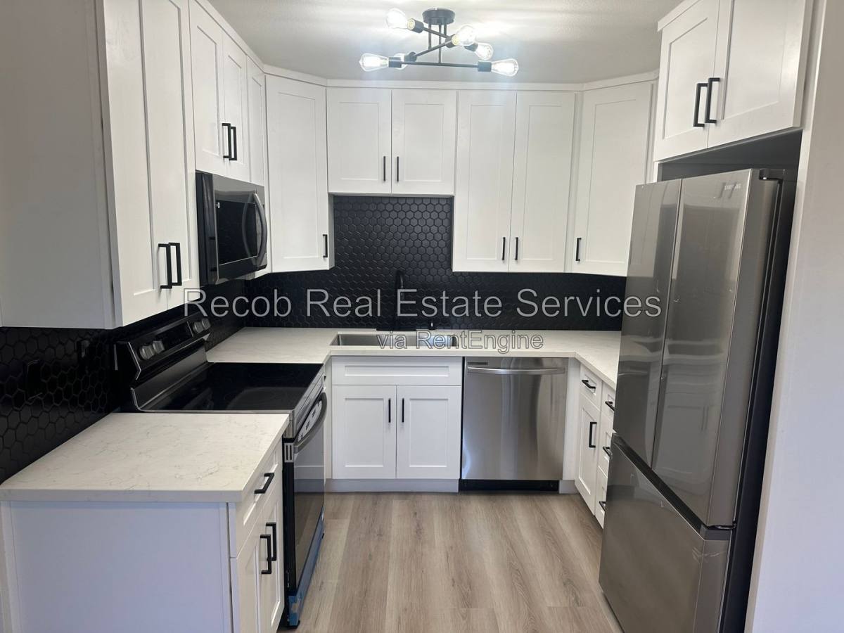 Apartment for rent at 716 Broadway #20, El Cajon, CA 92021