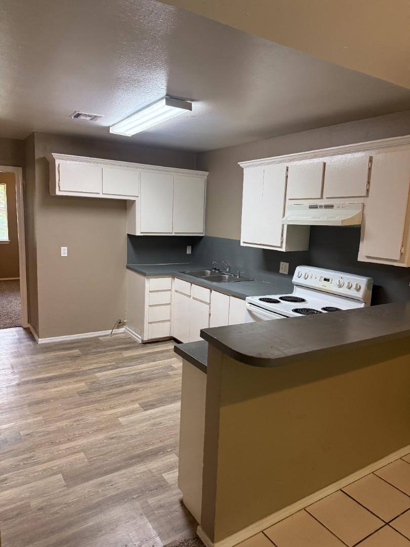 Apartment for rent at 14117 SE 29th St #BUILDING, Choctaw, OK 73020
