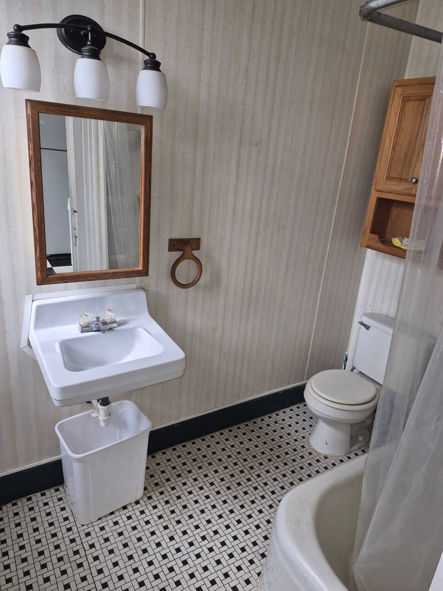 Apartment for rent at 125 E Lafayette St #4, Ottawa, IL 61350