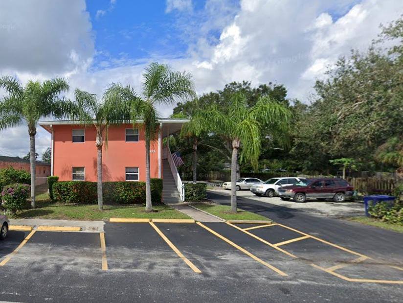 1895 40th Ave #8, Vero Beach, FL 32960 - Apartment for Rent - Image 11