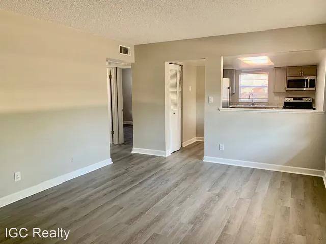 Apartment for rent at 1895 40th Ave #8, Vero Beach, FL 32960