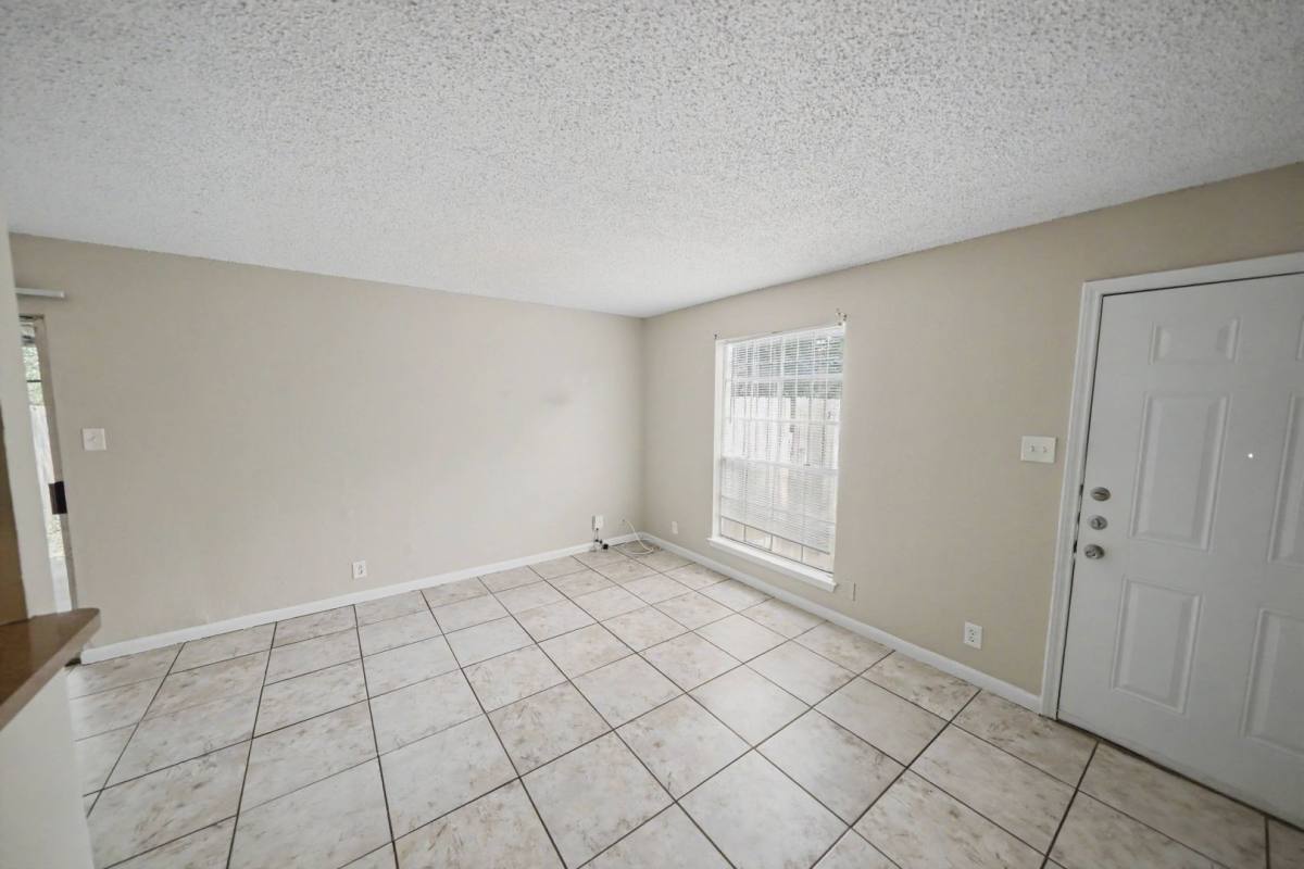Apartment for rent at 5216 Meadow Field Ave, San Antonio, TX 78250