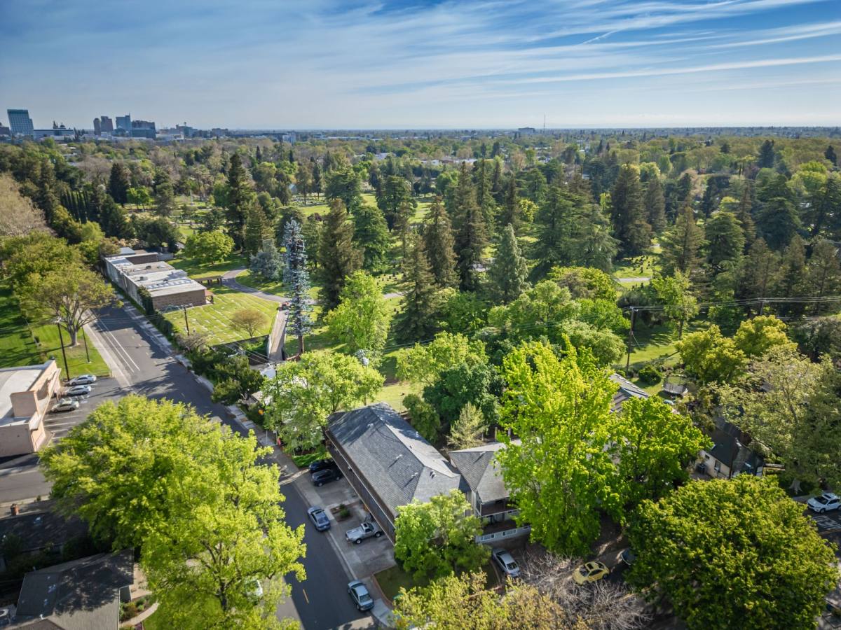 Apartment for rent at 801 McClatchy Way, Sacramento, CA 95818