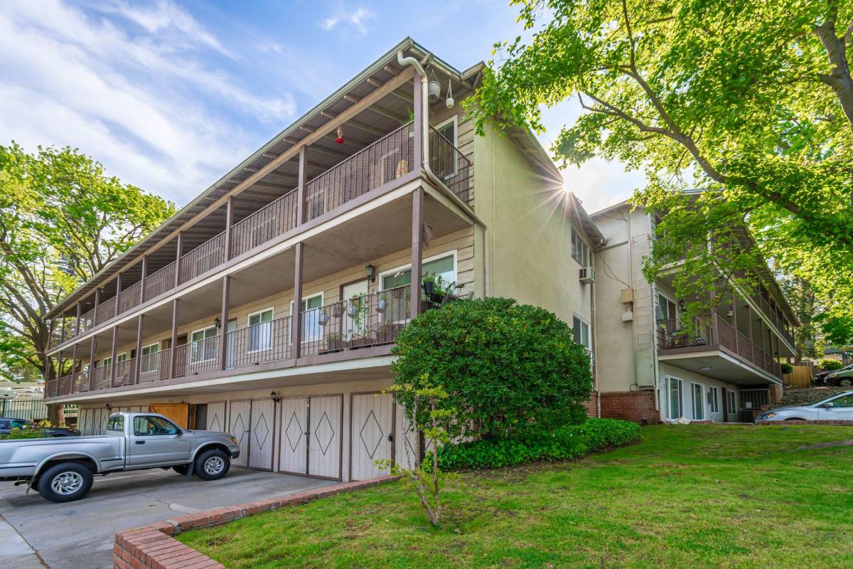 Apartment for rent at 801 McClatchy Way, Sacramento, CA 95818