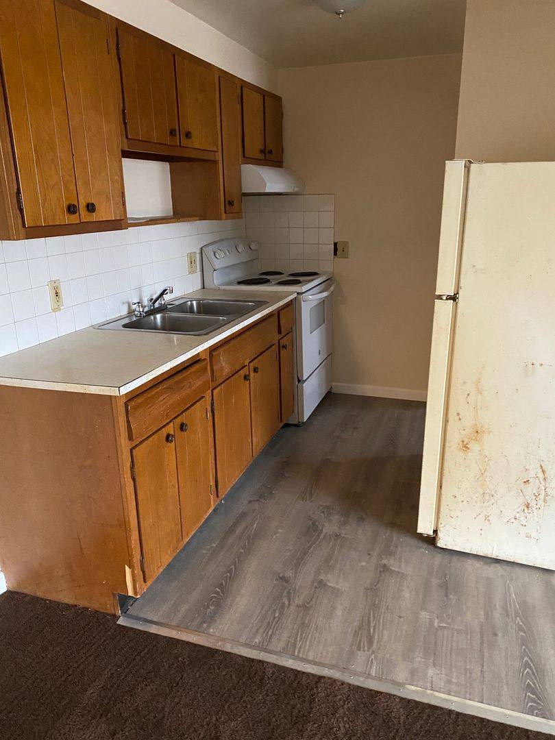 Apartment for rent at 226 Vine, Salem, OH 44460