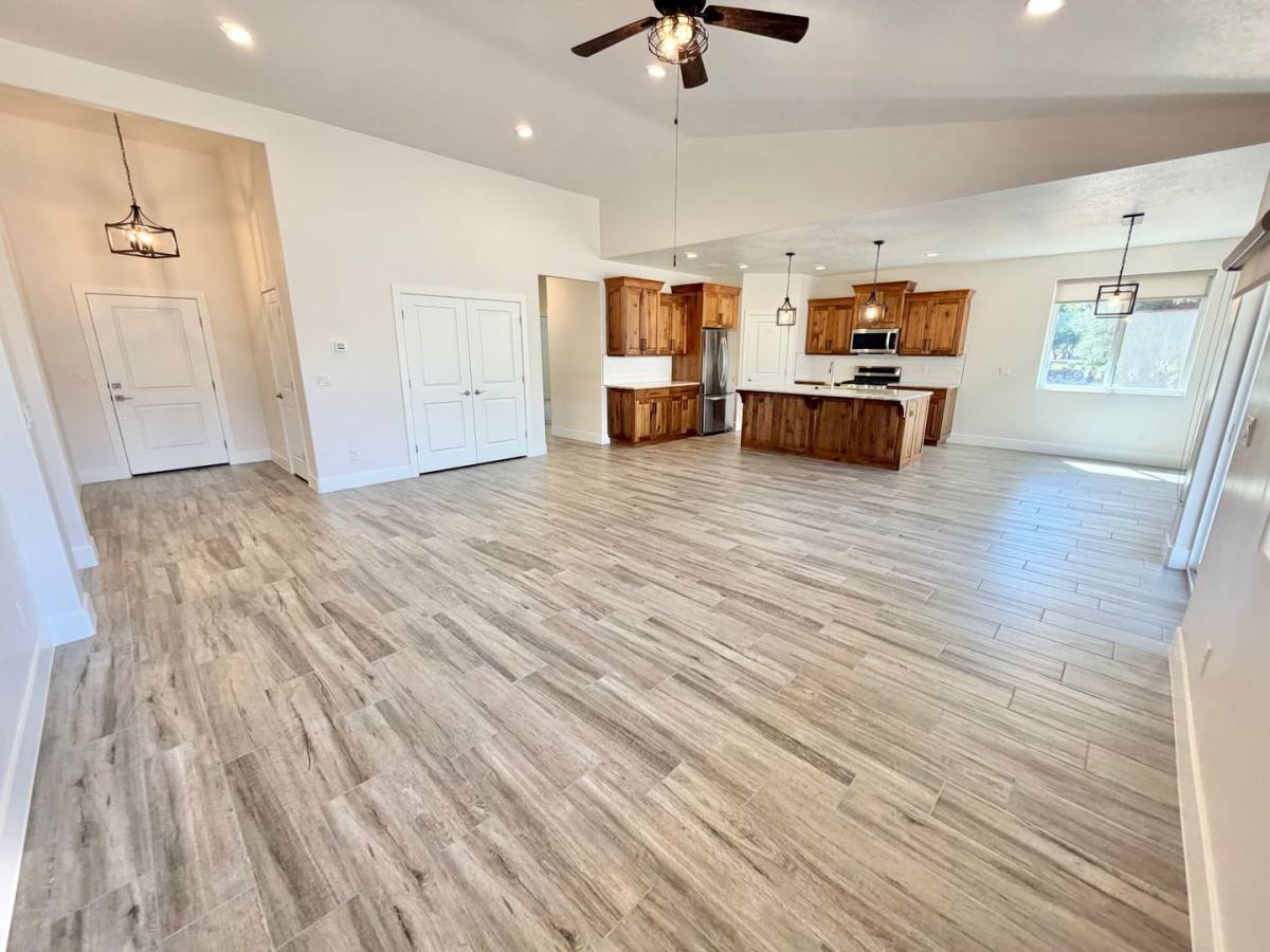 House for rent at 9 N Main St, La Verkin, UT 84745