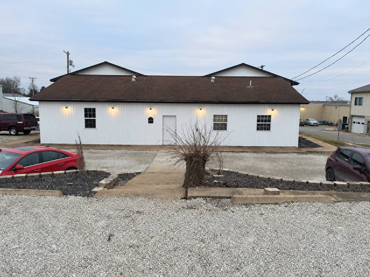 Apartment for rent at 1054 W Blaine St, Buffalo, MO 65622